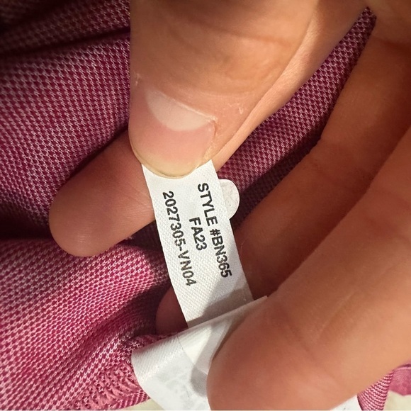 NWOT j crew Performance polo shirt with COOLMAX® raspberry - Picture 6 of 6